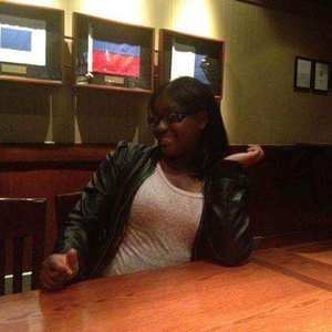 Meet your Posher, Monique